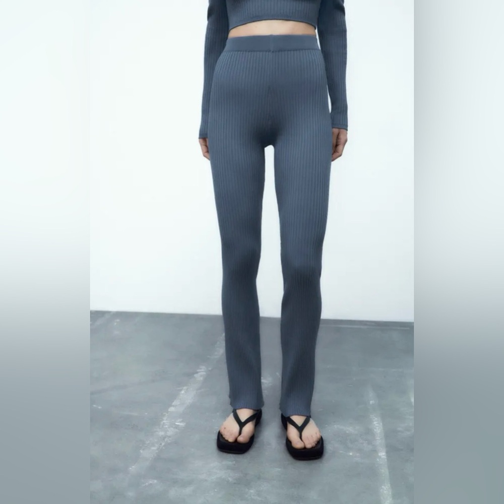 NWOT Zara ribbed flare pants